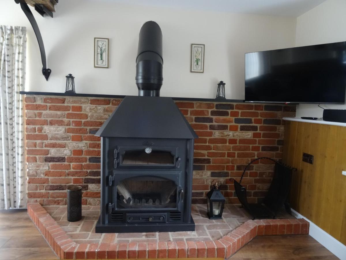 Lowlands Cottage Beccles Exterior photo
